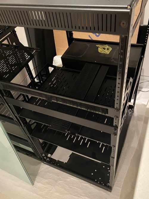 Middle Atlantic Rack 26in Excellent Condition! — image 2