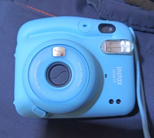 Fujifilm Instax Mini 11 Instant Camera Sky Blue... See Photos...full Working... — image 1