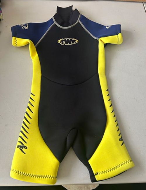 TWF Children’s Shortie Wetsuit Size ZERO Black/Yellow/Blue Back Zip Short Sleeve