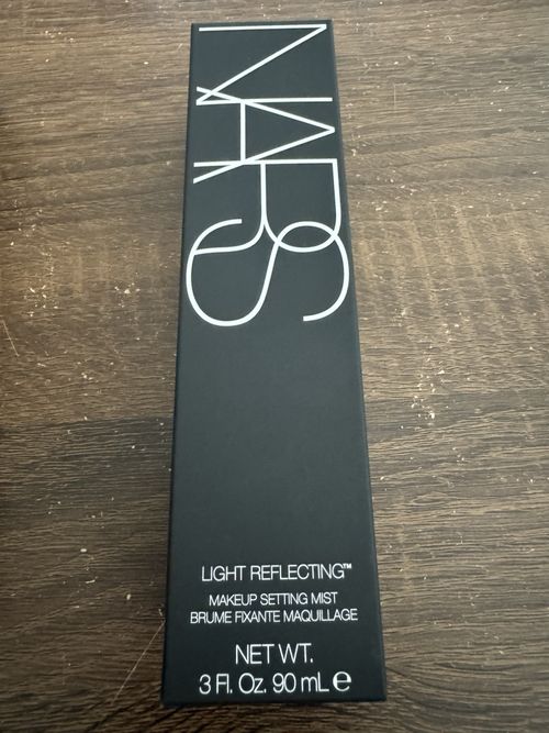 Nars Light Reflecting Make Up Setting Spray 90ml. Brand New — image 2