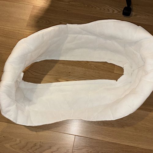 Mamas & Papas Moses Basket and Stand Used In Very Good Condition. — image 13