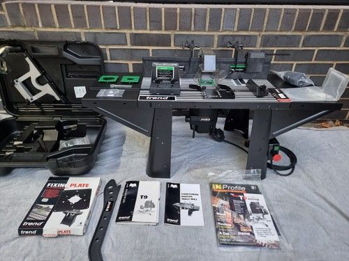 TREND CRT MK2 ROUTER TABLE WITH TREND T9 ROUTER - GREAT CONDITION, TABLE UNUSED