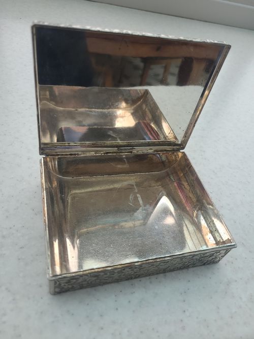 Vintage Decorative Metal Cigarette Case — image 4