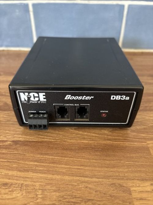NCE The Power Of DCC Booster DB3a (B18)