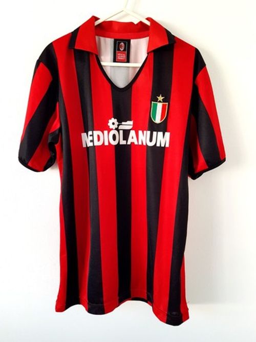 AC Milan Retro Home Shirt 1988. Small Adults. Score Draw. Red Official Top S.
