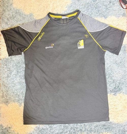 O’Neills Kilkenny GAA Training Shirt Mens Medium Black Grey Hurling Glanbia