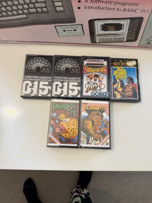 Vintage Commodore C16 Starter Pack In Original Box - Complete - Spares & Repairs — image 19
