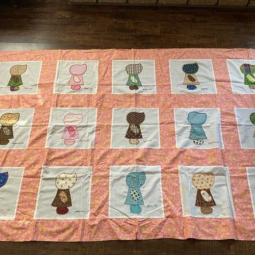 Sunbonnet Sue Quilt Top Cotton Vintage Handmade 1980s 15 Dated Blocks 50 x 82