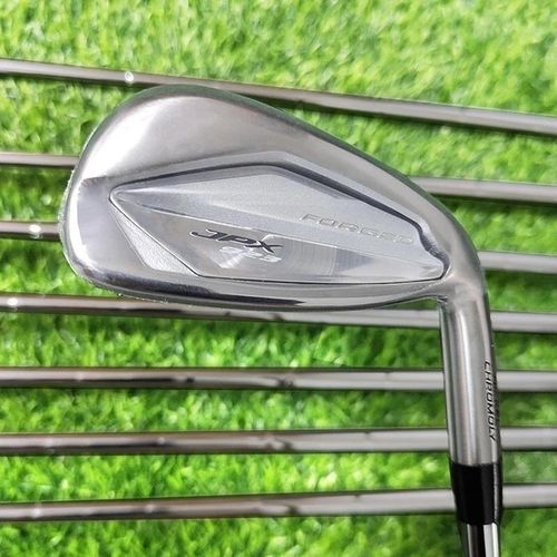 Mizuno JPX923 Iron Set — image 1