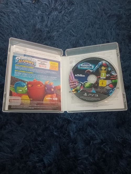 Ps3+2 Ps3 Controllers+3 Skylander Portals+8 Skylander Games And 28 Figures — image 8