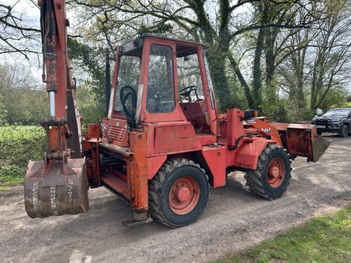 FAI 4wd Wheel Digger Loader — image 3