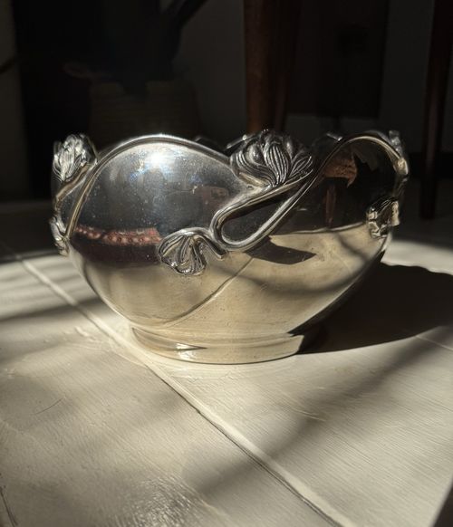 Art nouveau silver-plated bowl / planter — image 4