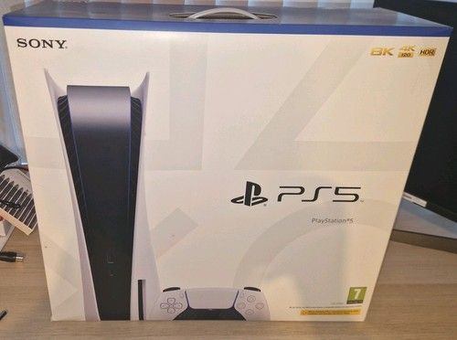 Sony PlayStation 5 PS5 Disc Edition Console With Controller + 4 games - Boxed