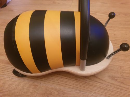 Bumble Bee ride on by Wheely Bug. Great condition — image 7