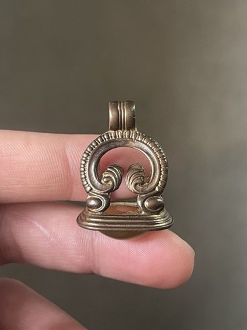 Large antique Carnelian georgian gilt brass watch fob. 35mm x 25mm 15 grams