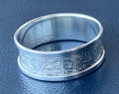 Sterling Silver Napkin Ring Henry Griffith & Sons Birmingham 1952 12g