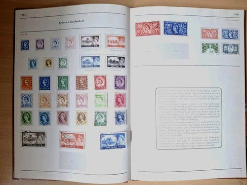 Stanley Gibbons GB Stamp Album printed to 1977 . 