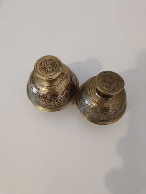 Vintage Elephant Claw Bells X2 Brass Metal — image 3