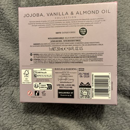 Baylis & Harding Bath & Shower Bubbles Gel Gift Set Pink Round Unisex Body — image 2