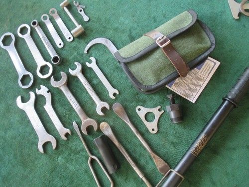 RARE TRIUMPH 6T  THUNDERBIRD T110 T100 TR5 TR6  SPEED TWIN  1956-1960 TOOLKIT