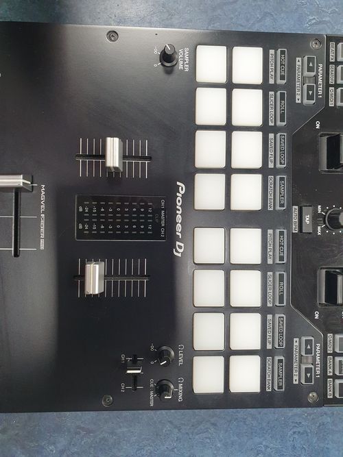Pioneer Serato DJM-S7 — image 3