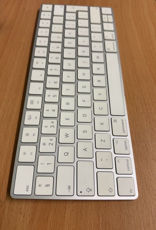 Genuine Original Apple Wireless Magic Keyboard 2 A1644 QWERTY UK Layout — image 4