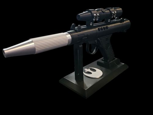 Star Wars DH-17 Blaster 1:1 Scale with Stand — image 8