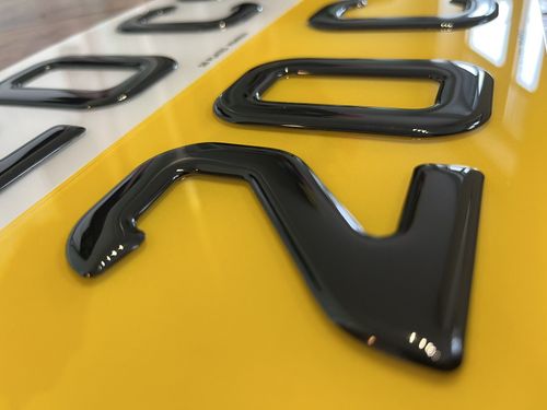 PAIR OFF 3D GEL DOMED RESIN NUMBER PLATES 100% MOT AND ROAD LEGAL — image 6