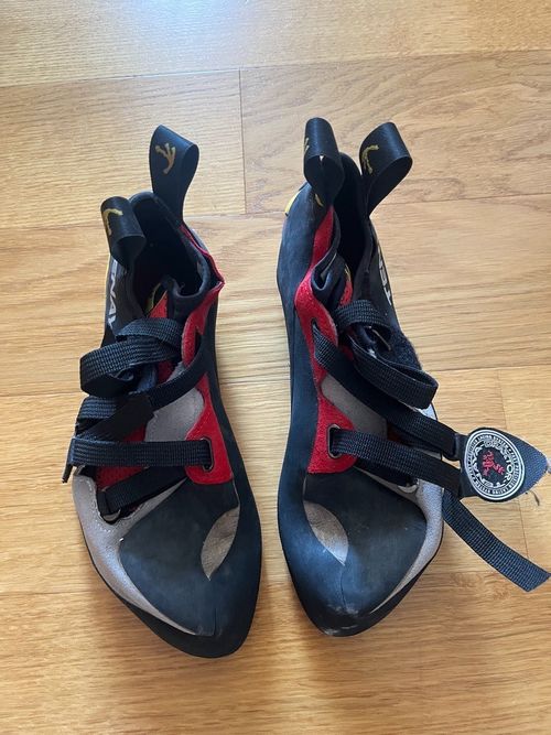 Tenaya Oasi Climbing Shoes UK 7.5 - worn once in the shop — image 2