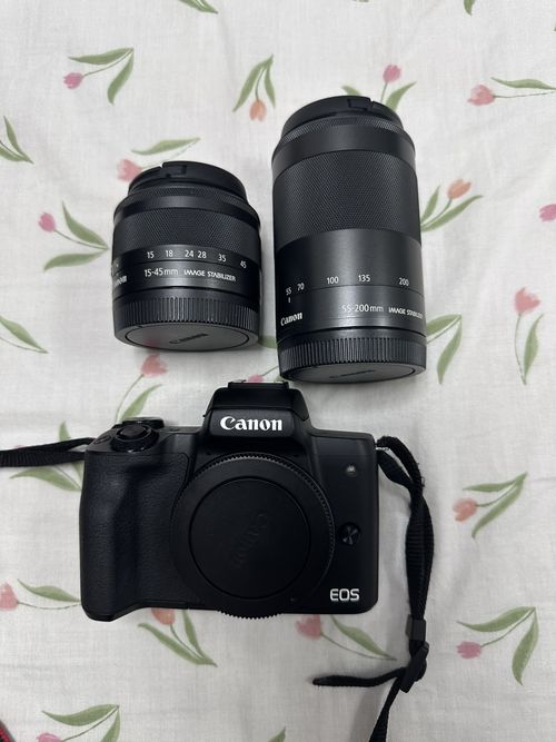 Canon EOS Mirrorless Black Camera, Image Stabilisation, 15-45mm & 55-200mm — image 2