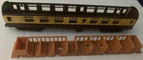 Corridor Seating Unit For Tri-ang Triang TT T82 T132 T182 Composite Coach