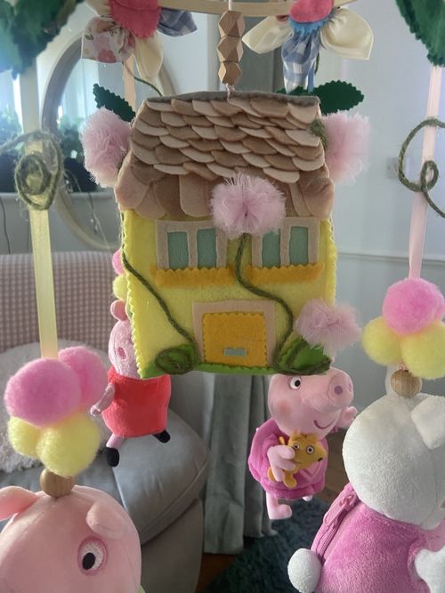 Peppa Pig Nursery Mobile Hanging Cot/Crib Felt House & Flowers Multicolour — image 6