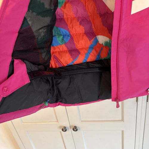 Helly Hansen Women’s Edge 3 Ski / Snowboard Jacket – Dragon Fruit Pink – Medium — image 4