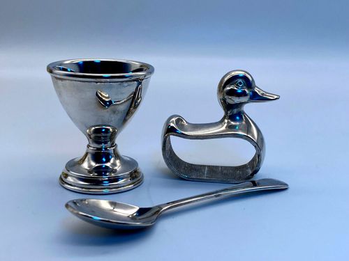 Vintage Christening Set Egg Cup Spoon Napkin Ring Silver Plated Sheffield Boxed — image 2