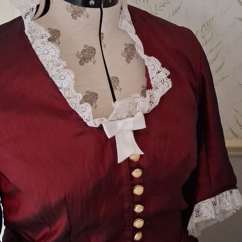 Women's Victorian/Edwardian Red Dress Costume Lace Trim One Size — image 8