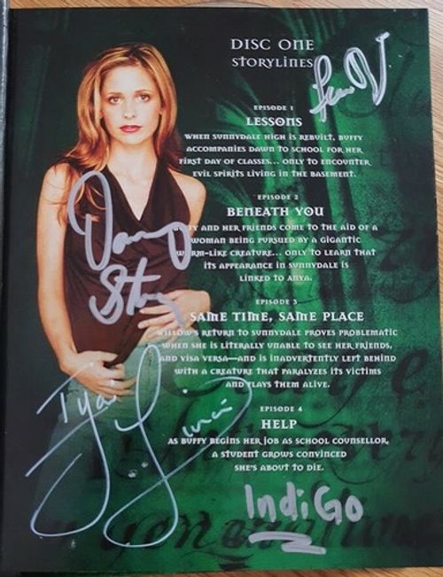 BUFFY VAMPIRE Season 7 DVDs signed autograph by 8 of cast and card signed by SMG