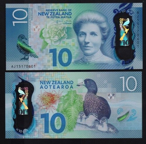 NEW ZEALAND: B#138 P#192 10 Dollars 2015 Polymer Uncirculated Banknote.