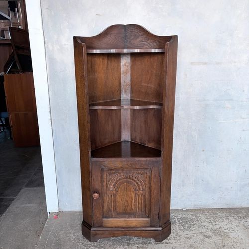 Arts & Crafts Solid Oak Corner Kitchen Unit / Pantry Cupboard — image 4