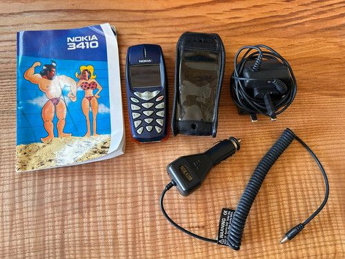 Nokia 3410 Vintage Mobile Phone Blue – Charger, Car Charger, Case & Manual