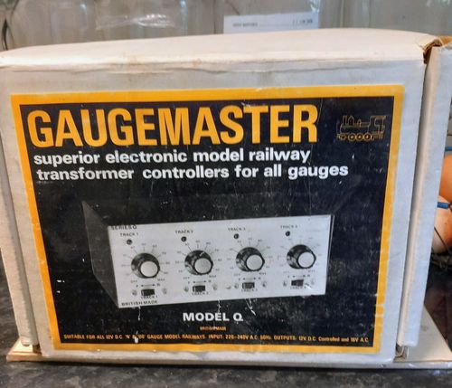 Gaugemaster Q Four Tracks Boxed Controller Transformer VGC Guaranteed See Video — image 9