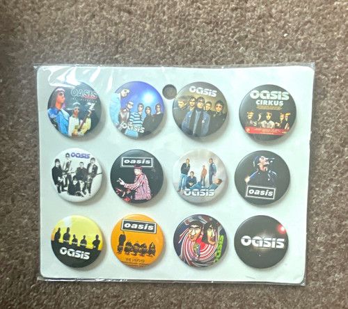 Oasis Reproduction Badges/Pins Set