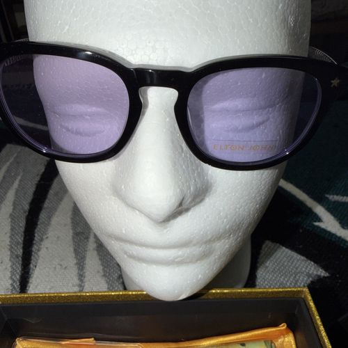 Elton John Master Collection Sunglasses with Box Case and Cloths — image 2
