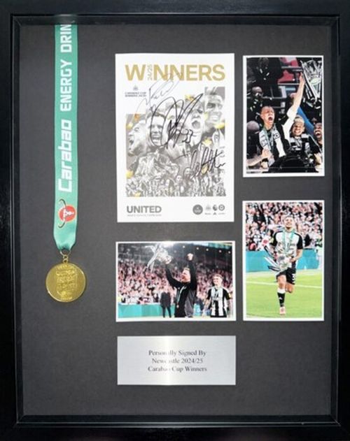 Signed Framed Newcastle Carabao Cup Winners Display Autograph Howe Bruno Burn