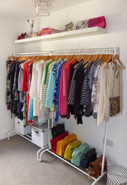 Reseller Women’s Clothing Bundle All Grade A - 25 Pieces. Mixed brands & sizes