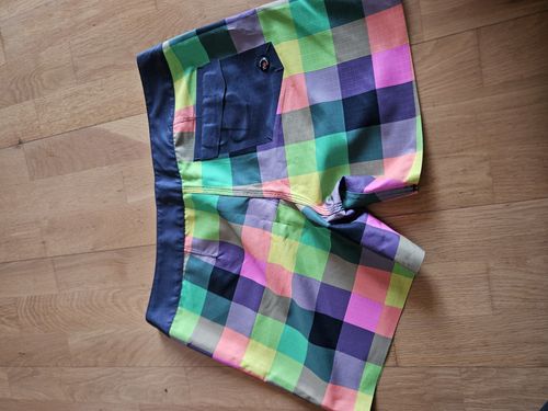 Roxy Women's Board Shorts Large 100% Polyester BNWOT Multicoloured Check Pattern — image 2