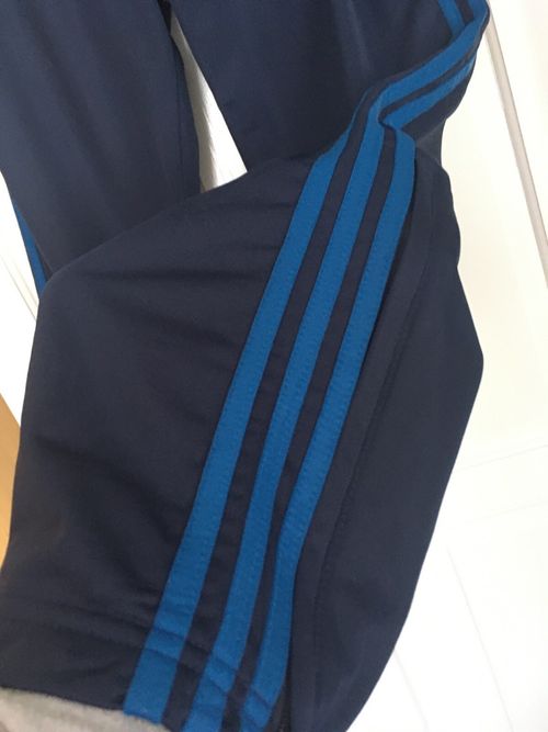 Womens/Teens/Girls Full Tracksuit With Navy Zip Front Top Size Medium Worn Twice — image 10