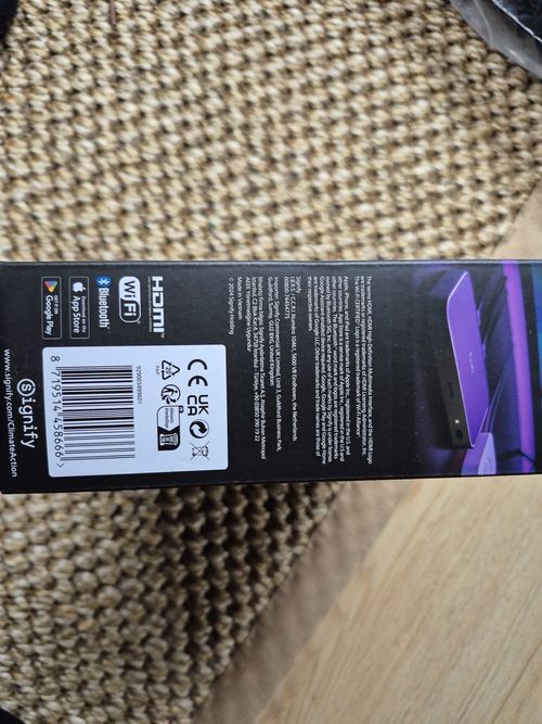 Philips Hue Play Wireless Lighting HDMI Sync Box 8K — image 4