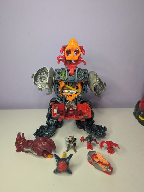 Mighty Max Vintage Large Toy PlaySet Bundle With Accessories  — image 10
