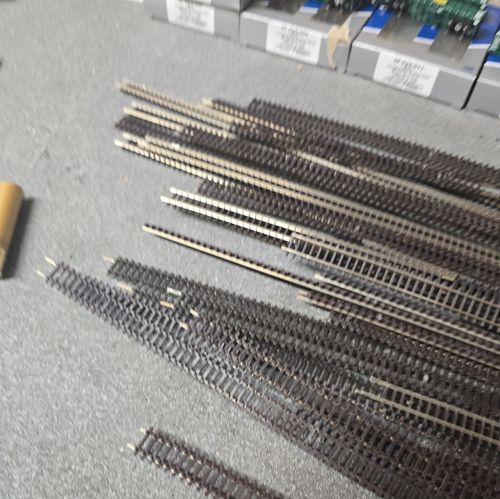 Peco SL-300 N gauge Flexible Wooden Sleeper Track Nickel Silver  60 full length — image 9