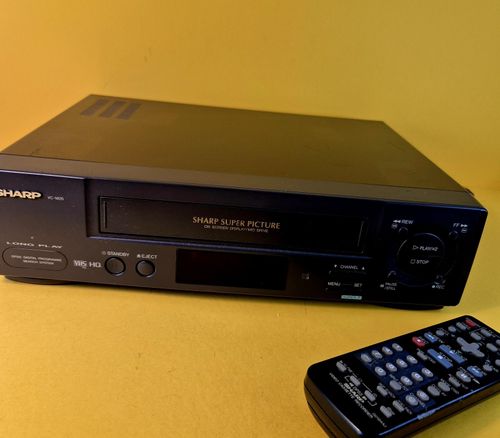 Sharp VC-M26HM VHS VCR Video Recorder Remote Fully Working + Star Wars VHS Tapes — image 2